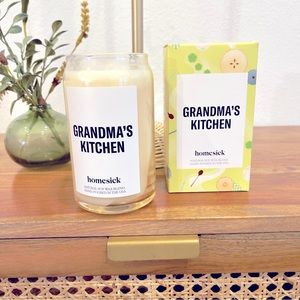 Homesick Grandmas Kitchen Scented Soy Wax Candle 13.75 oz Large Jar NIB